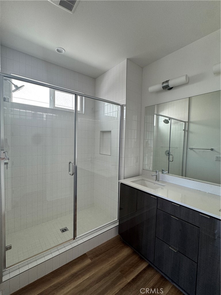 1654 Pomona Property Photo 23