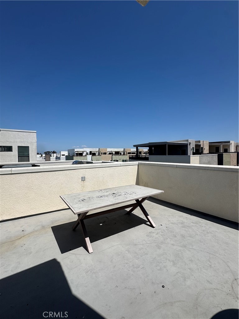 1654 Pomona Property Photo 26