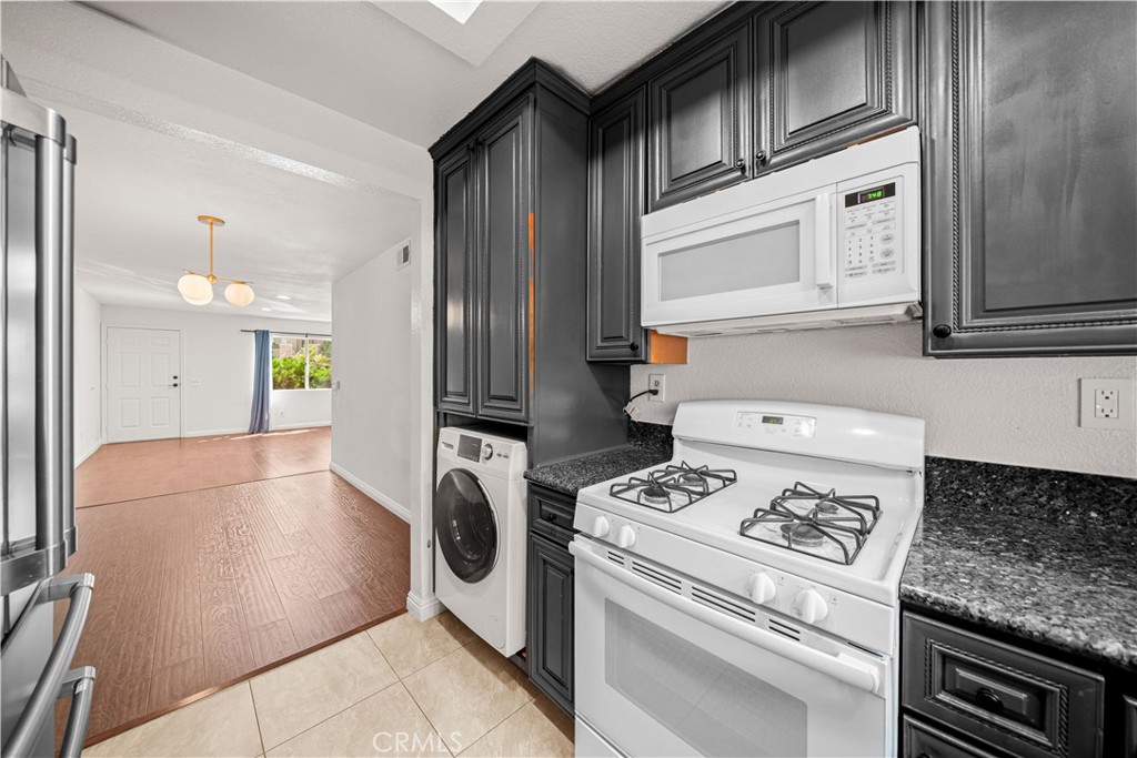 800 Grand Avenue D1 Property Photo 11