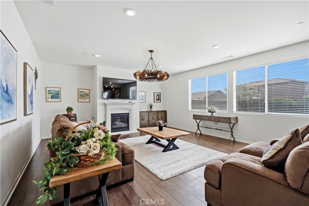 6882 Keyway Court Property Photo 6