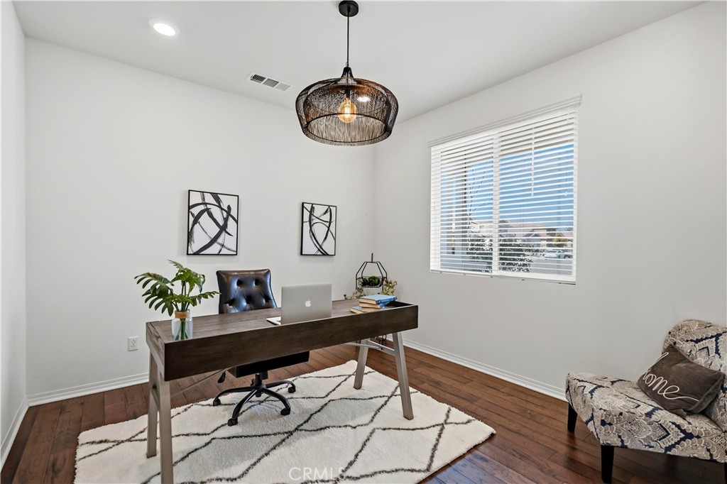 6882 Keyway Court Property Photo 8