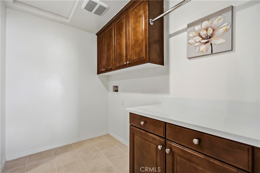 6882 Keyway Court Property Photo 28