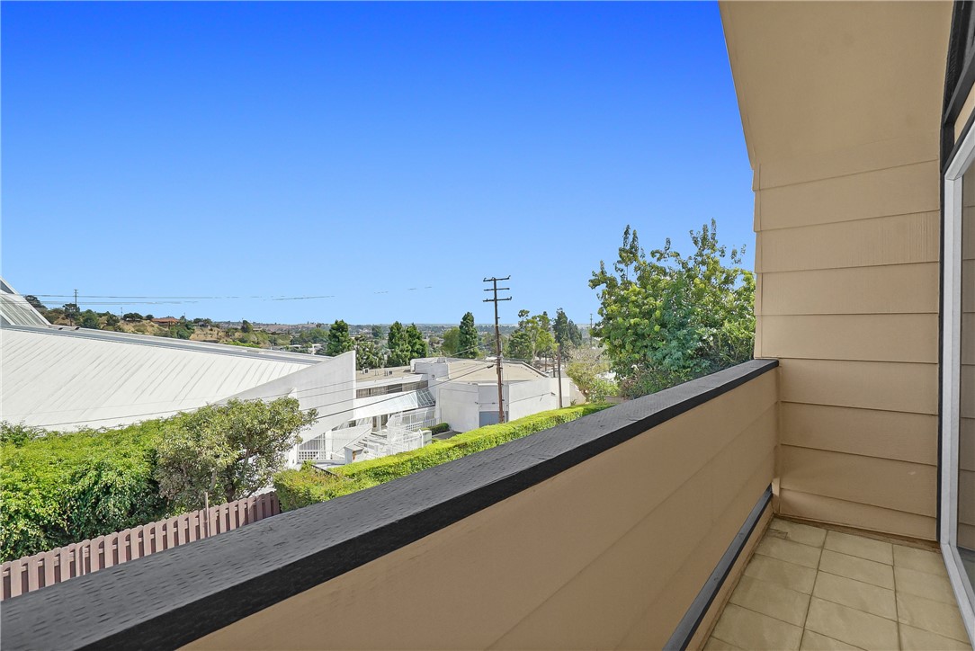 1020 De La Fuente Street Property Photo 11