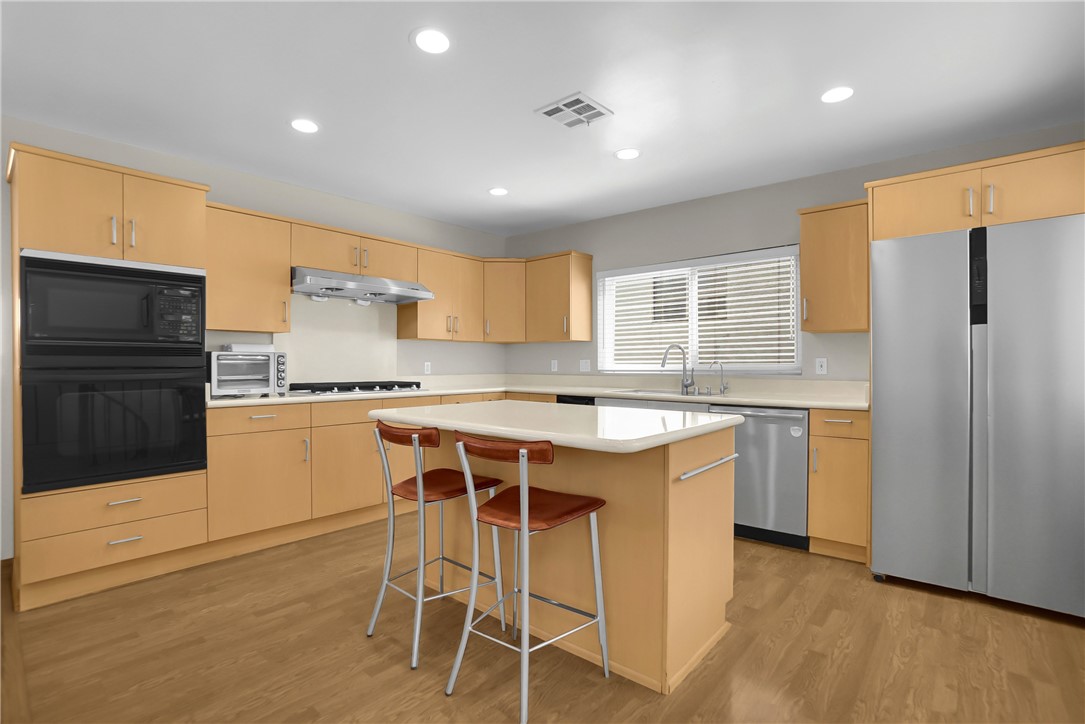 1020 De La Fuente Street Property Photo 16