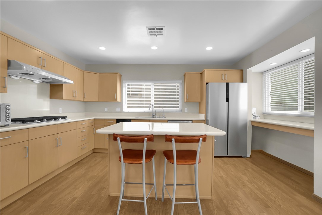 1020 De La Fuente Street Property Photo 17