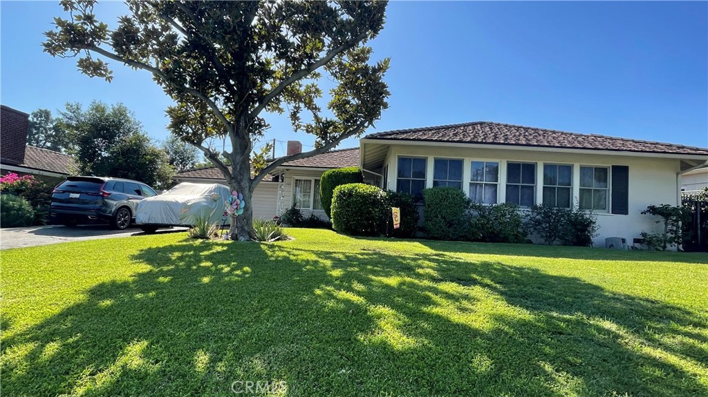 1385 Belhaven Property Photo 1