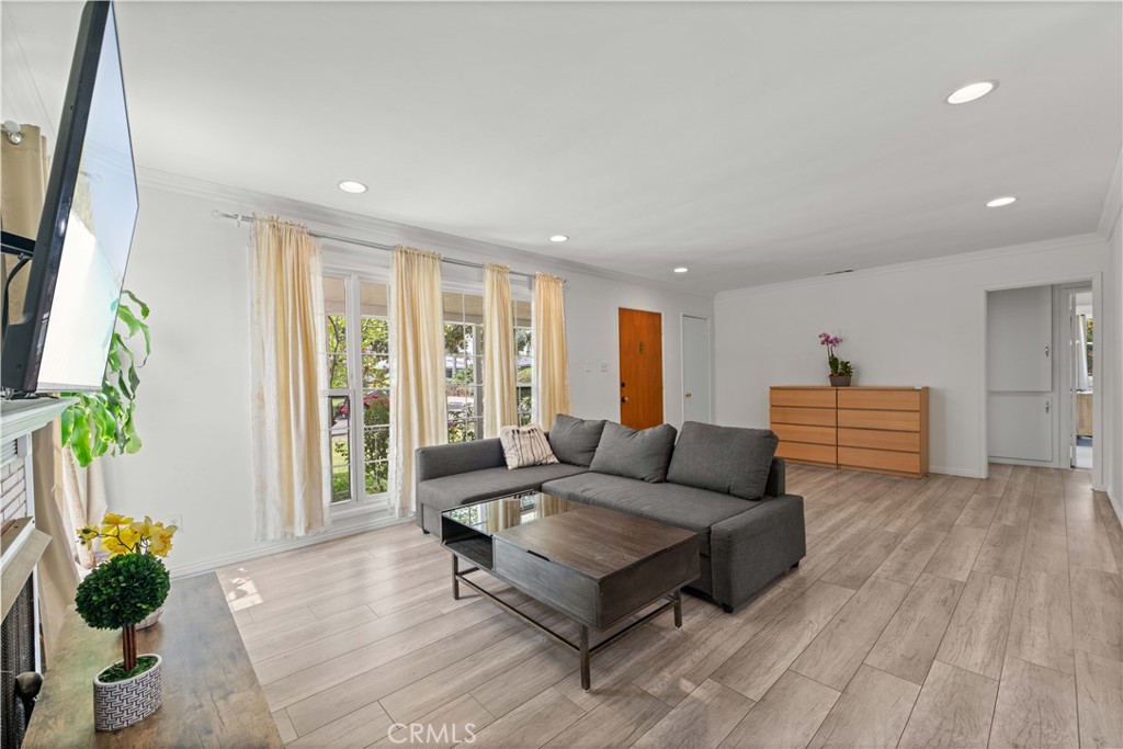 5236 Halifax Property Photo 7
