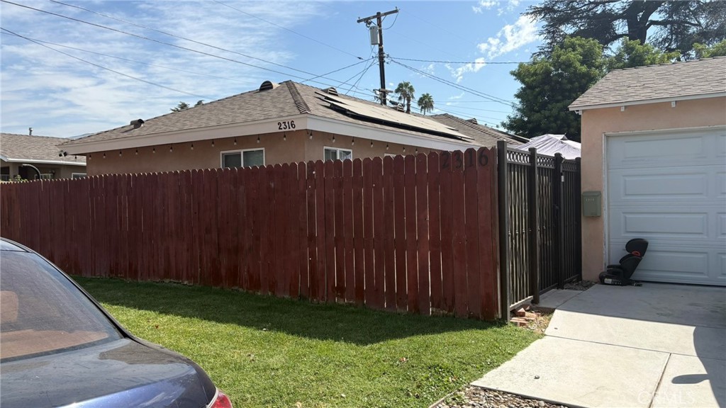 305 E Camino Real Property Photo 4