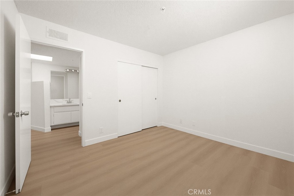 216 S Marengo G Property Photo 21