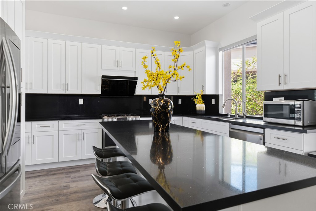 13482 Redwood Property Photo 8
