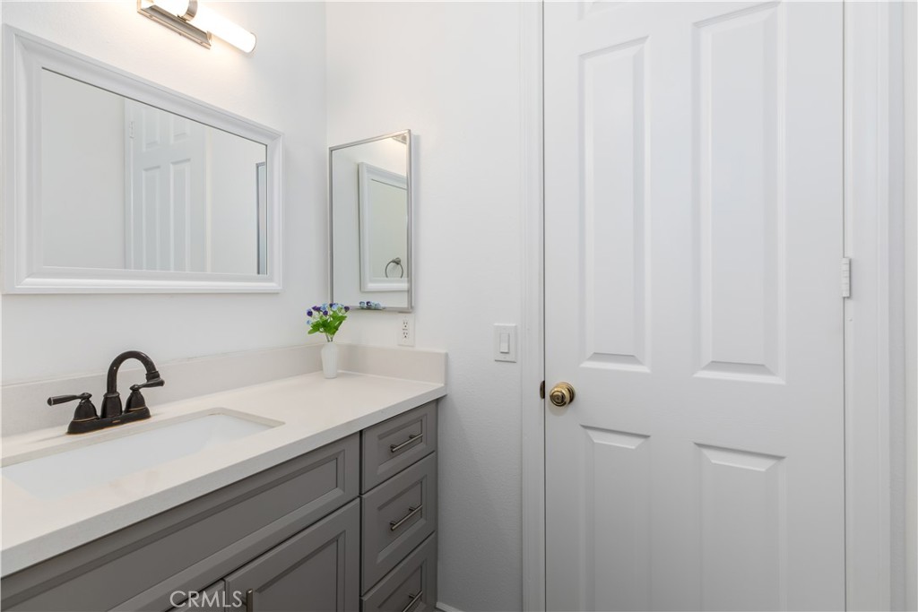 13482 Redwood Property Photo 19