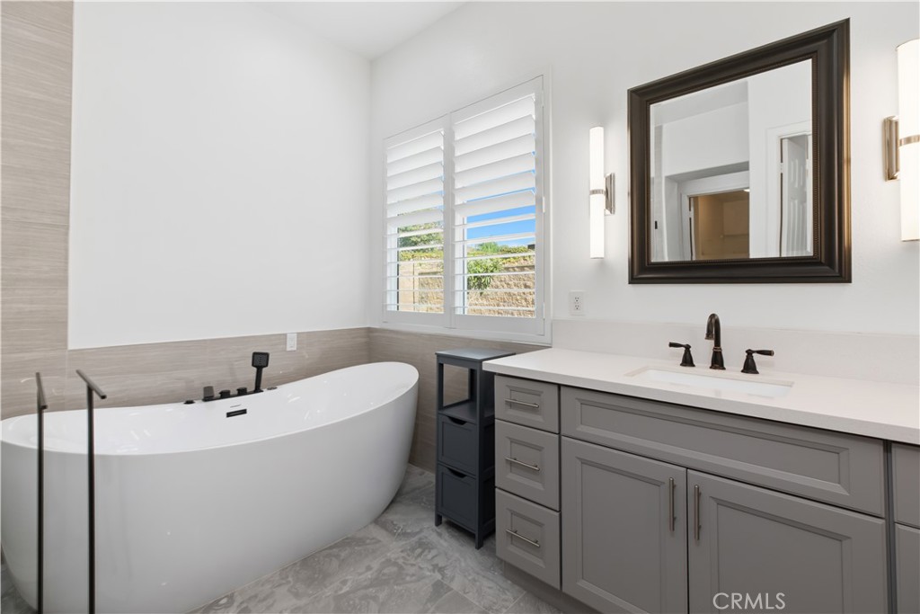 13482 Redwood Property Photo 31