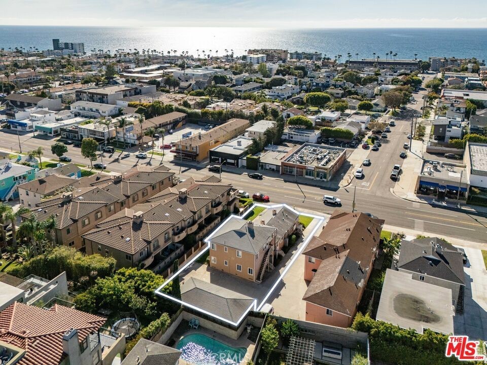 702 S Pacific Coast Highway B Property Photo 1