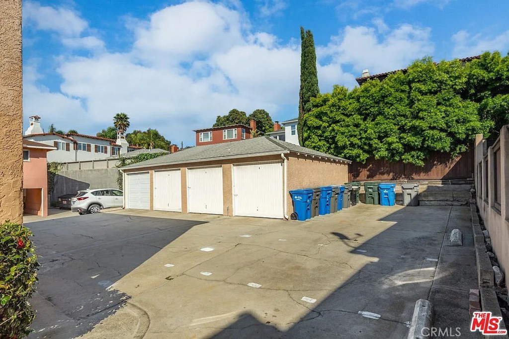702 S Pacific Coast Highway B Property Photo 6