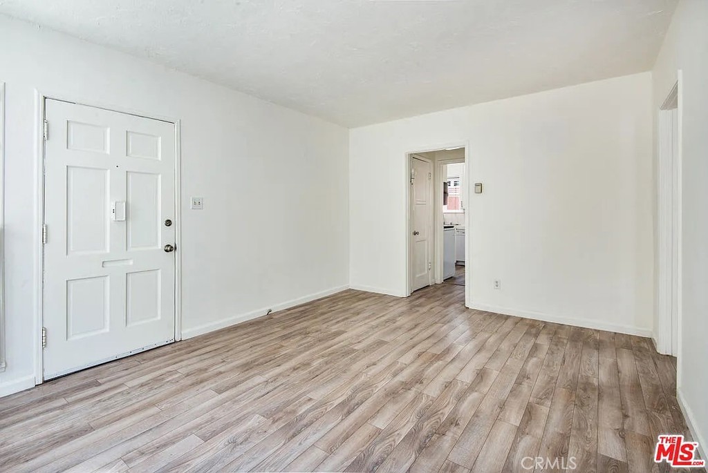 702 S Pacific Coast Highway B Property Photo 8
