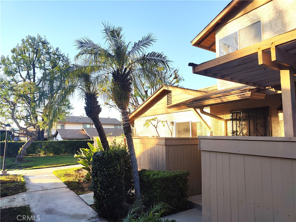 1425 Forest Glen Property Photo 2