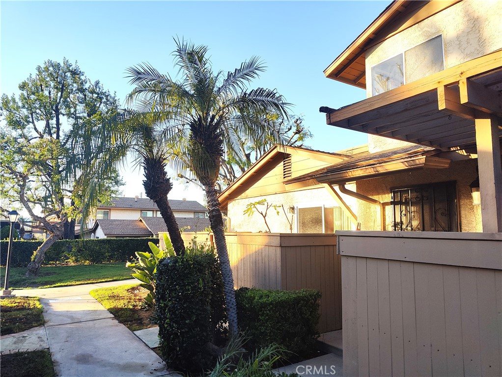 1425 Forest Glen Property Photo 2