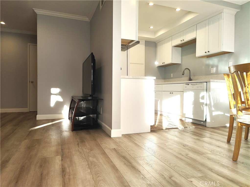 1425 Forest Glen Property Photo 15