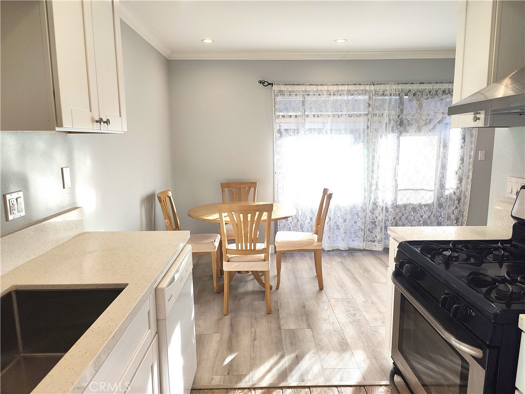 1425 Forest Glen Property Photo 24