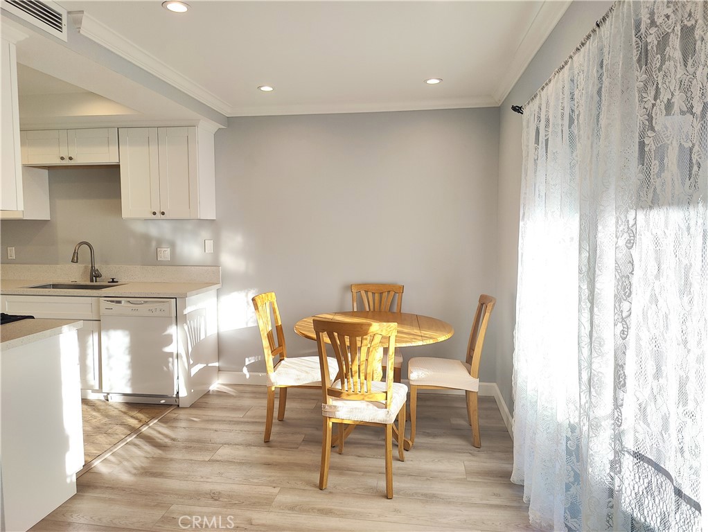 1425 Forest Glen Property Photo 27