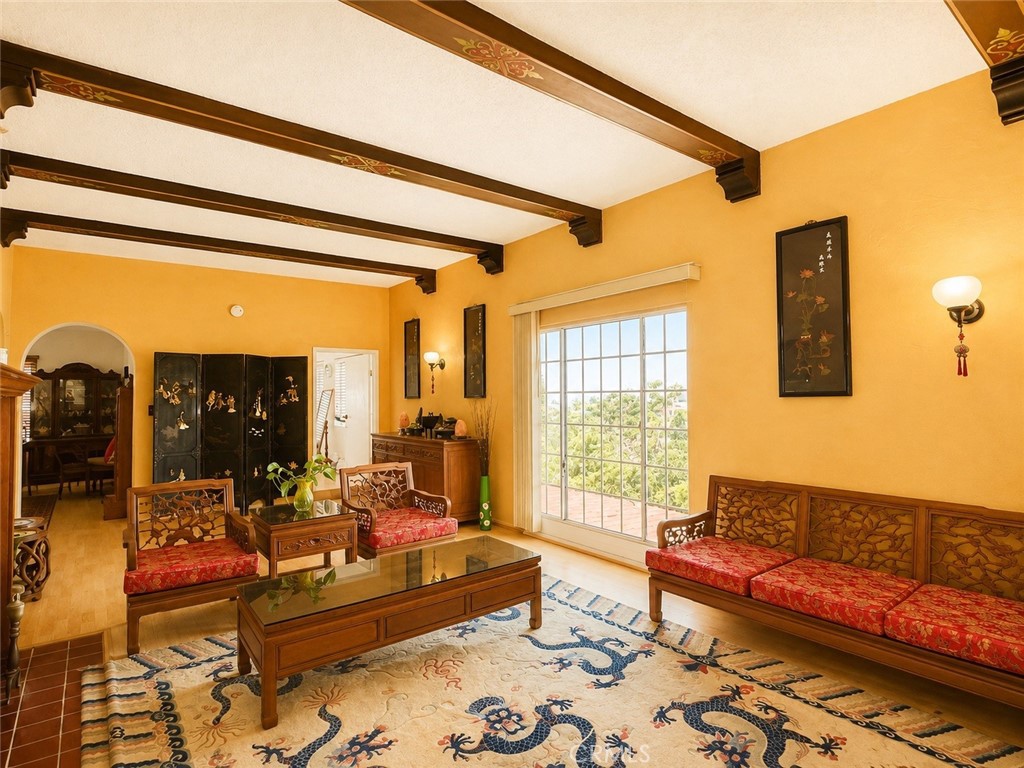 142 Stockbridge Property Photo 3