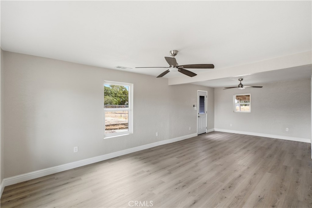 19474 Avenue 22 1/2 Property Photo 11