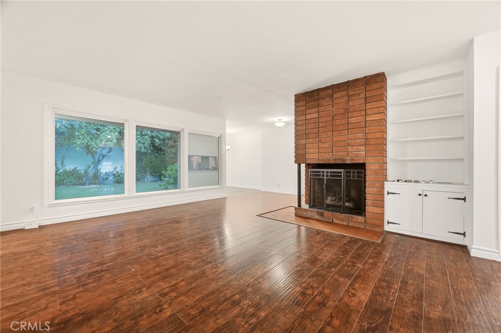 6928 Vanscoy Property Photo 2