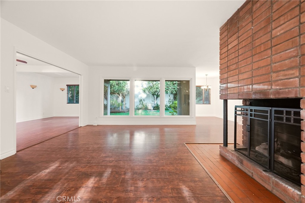 6928 Vanscoy Property Photo 4