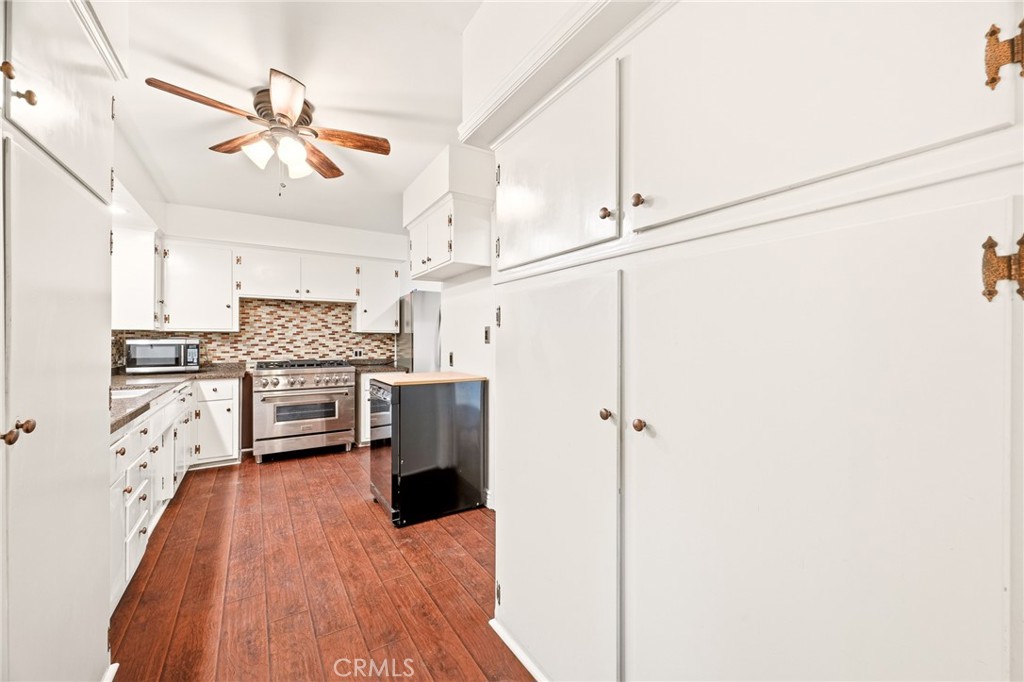 6928 Vanscoy Property Photo 9