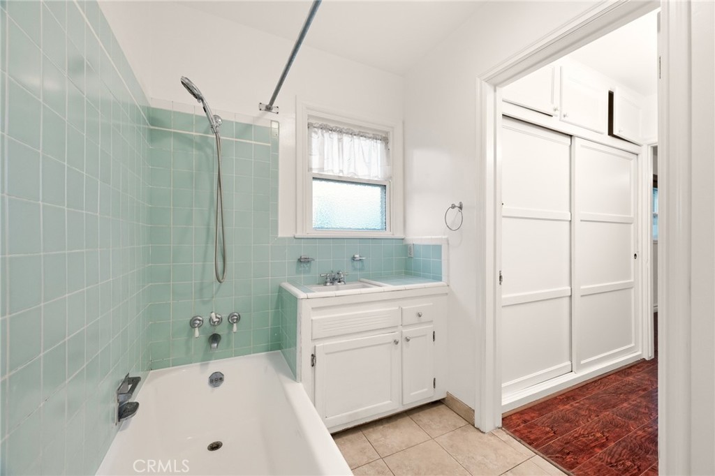 6928 Vanscoy Property Photo 14