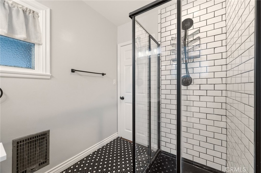 6928 Vanscoy Property Photo 26