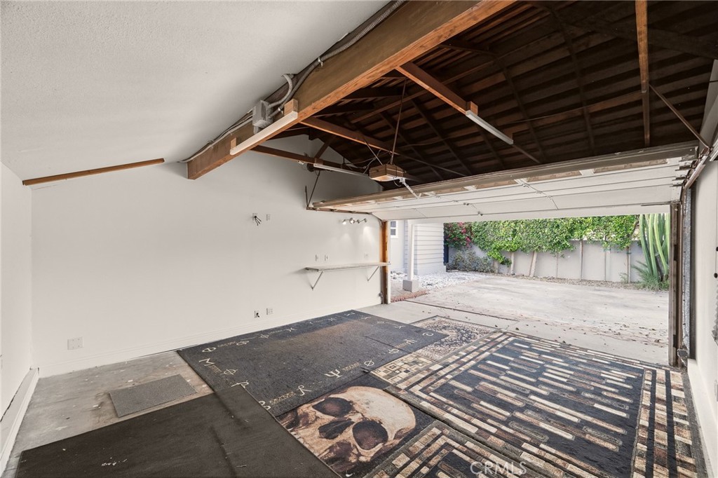 6928 Vanscoy Property Photo 36