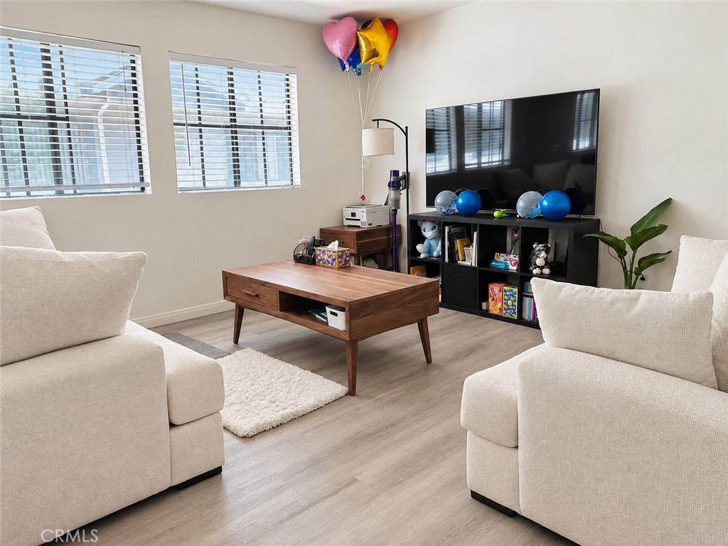 414 S Santa Anita 7 Property Photo 2