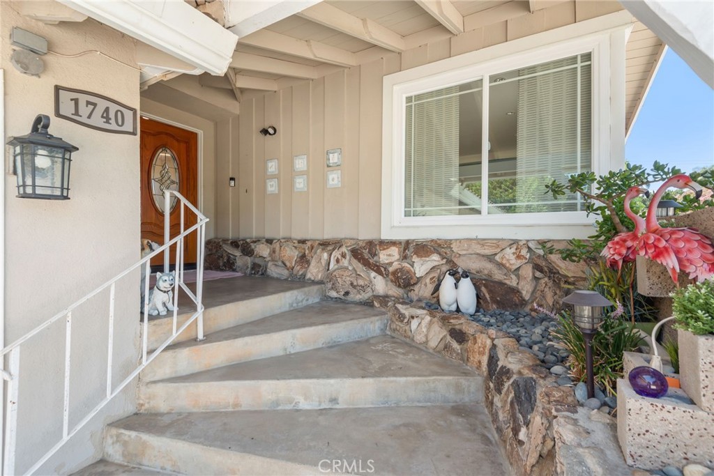 1740 Deerhaven Property Photo 2