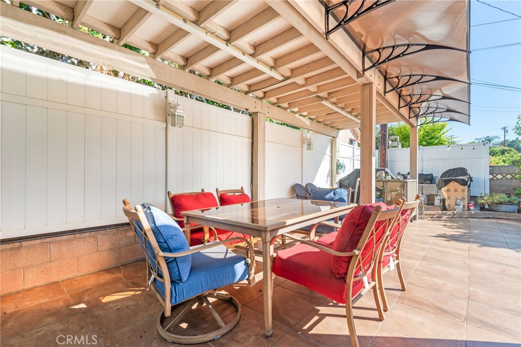 1740 Deerhaven Property Photo 44