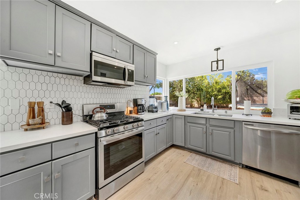 12628 Ramona Ave Property Photo 16