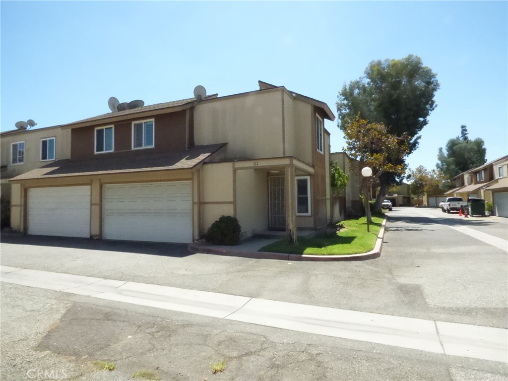 12828 Ramona Boulevard 112 Property Photo 2
