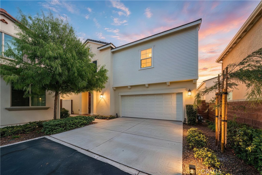 16405 Globetrotter Property Photo 1