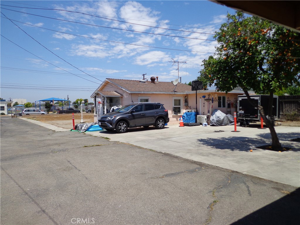 4562 Phelan Property Photo 8
