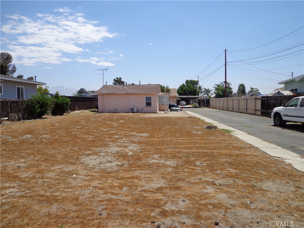 4562 Phelan Property Photo 11