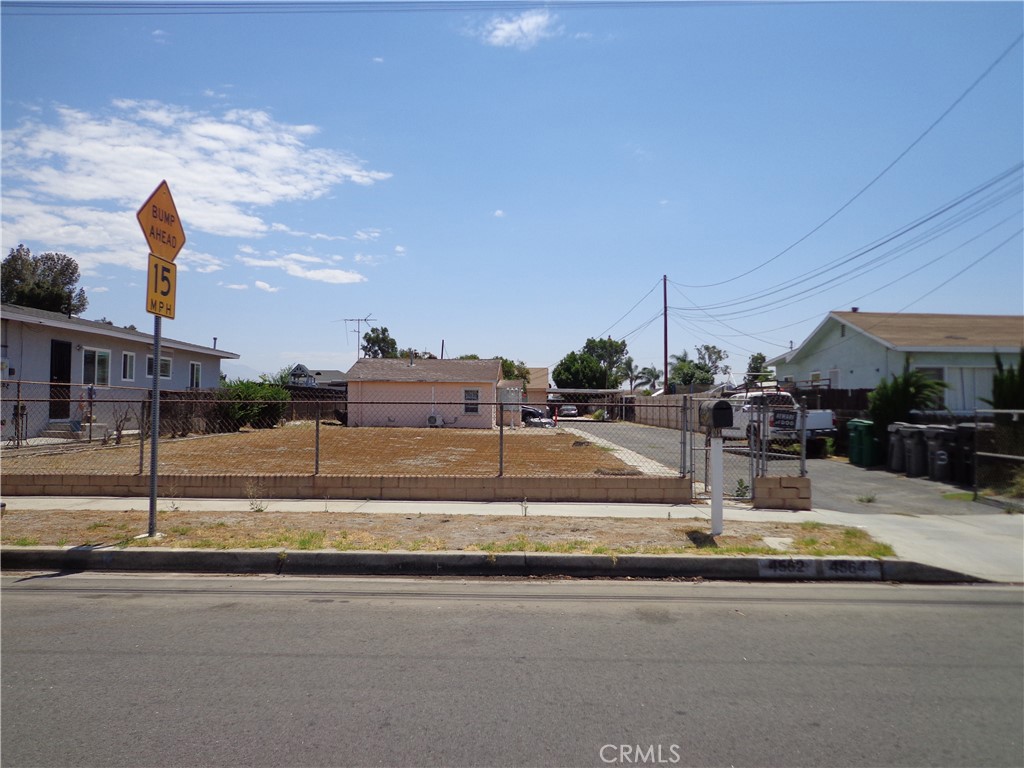 4562 Phelan Property Photo 12
