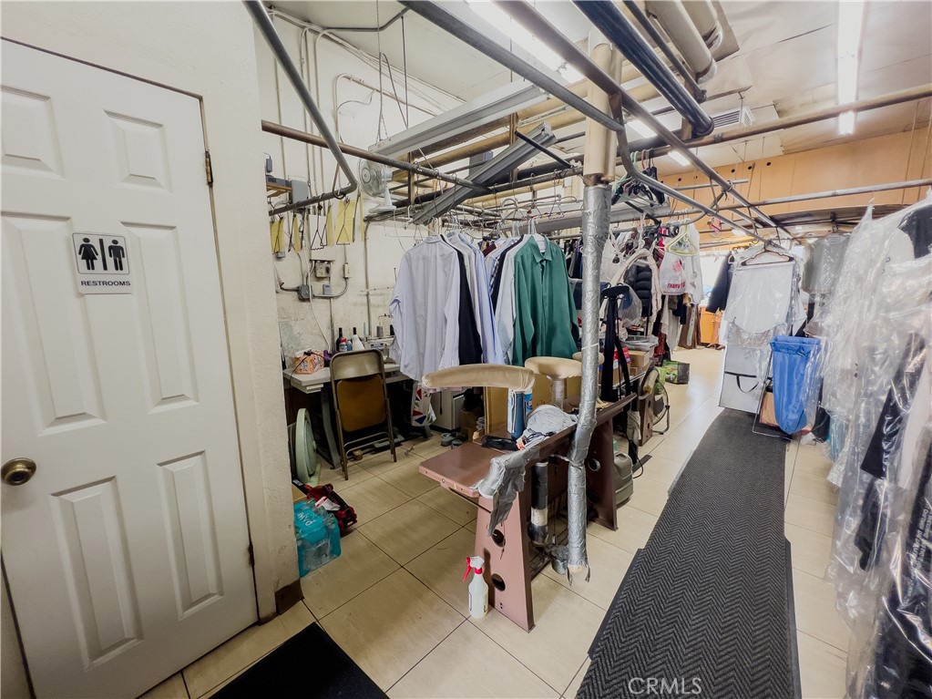 925 W Valley Blvd. Property Photo 12