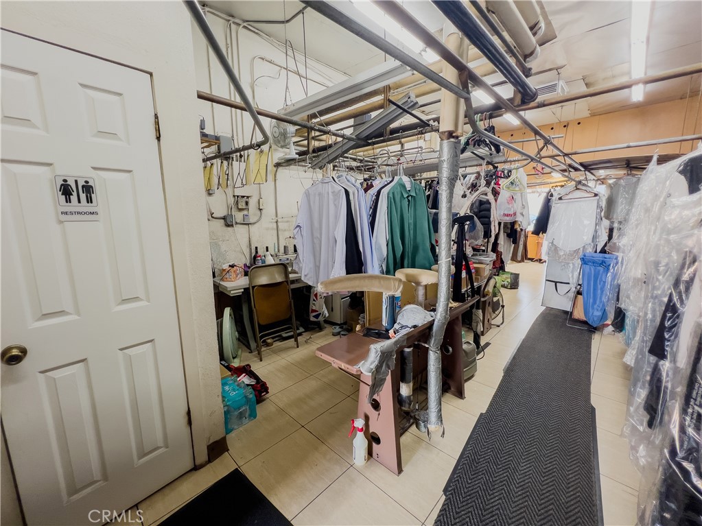 925 W Valley Blvd. Property Photo 12