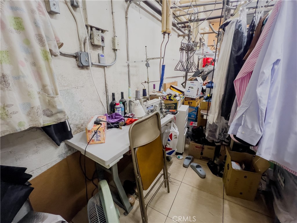 925 W Valley Blvd. Property Photo 15
