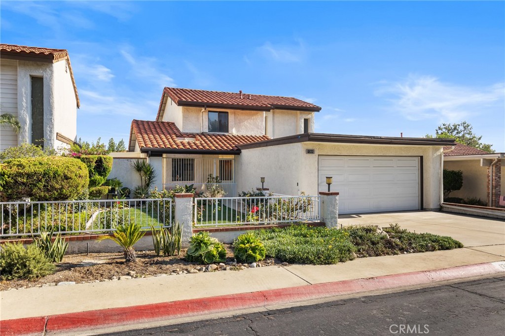 1366 Branch Property Photo 2