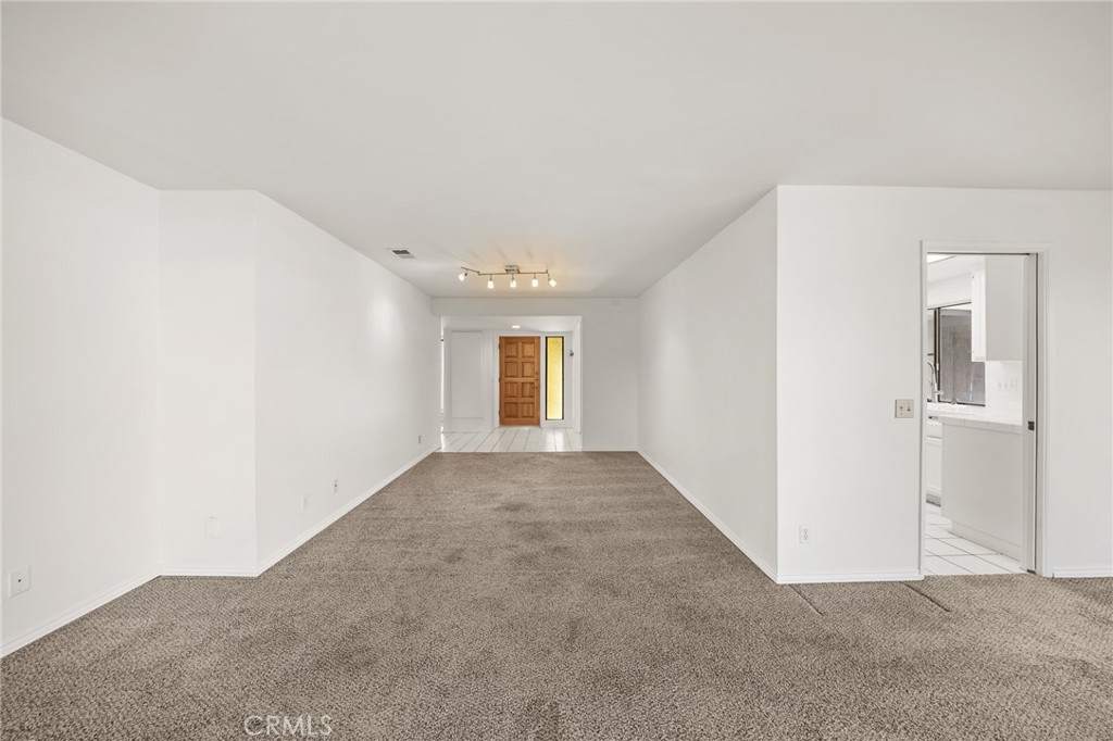1366 Branch Property Photo 9