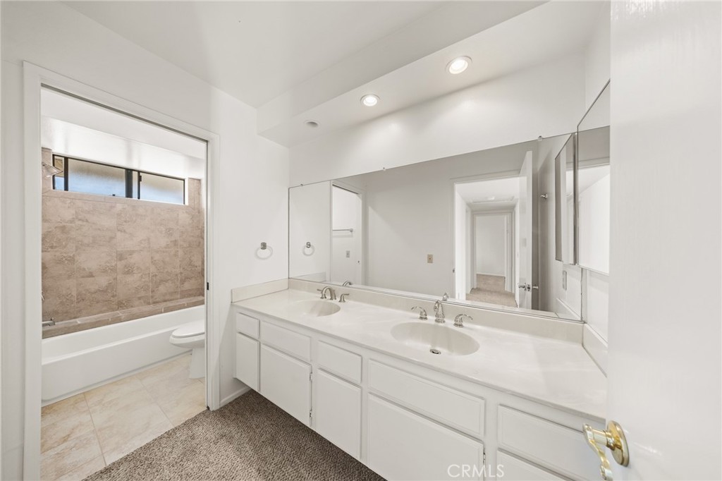 1366 Branch Property Photo 40