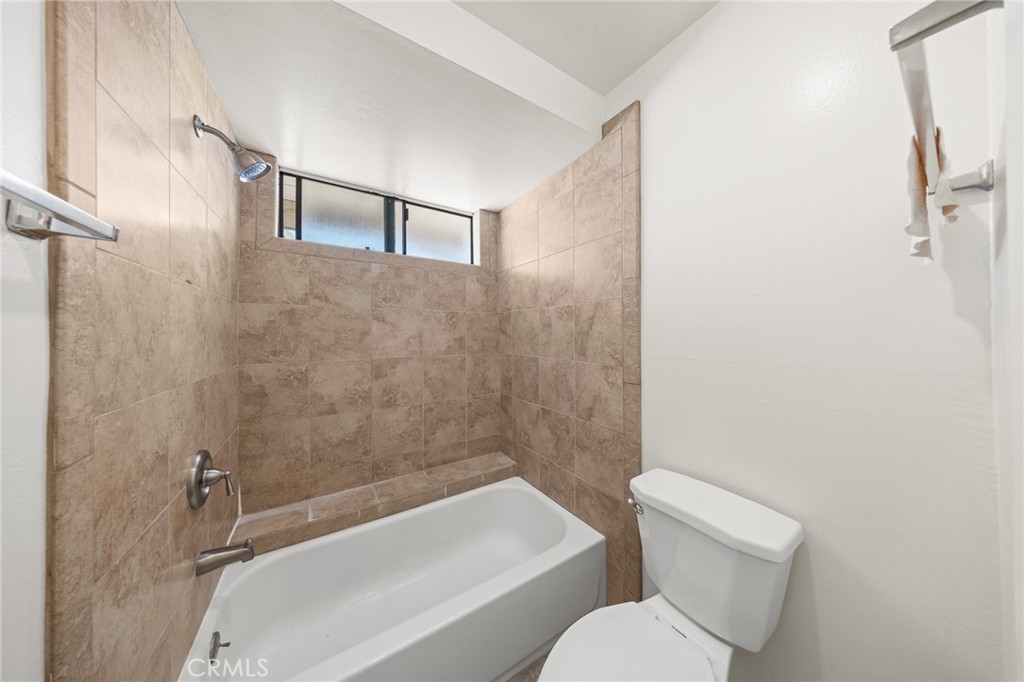 1366 Branch Property Photo 41