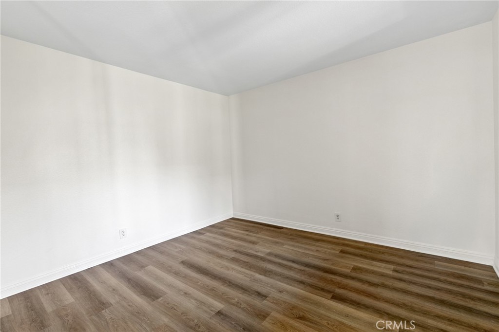 1104 S Citron Property Photo 8