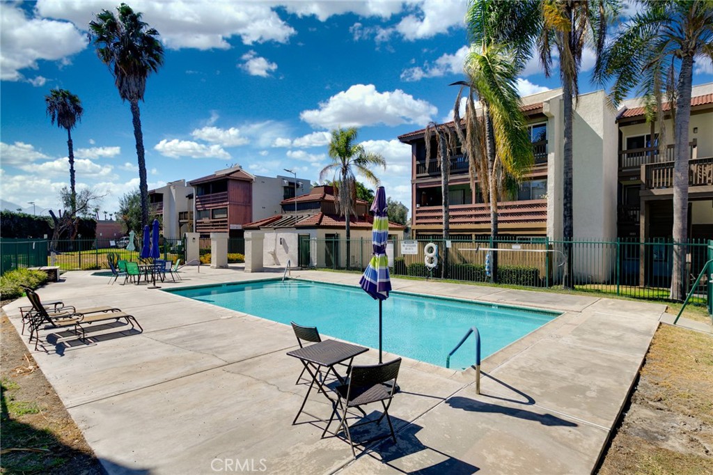 1104 S Citron Property Photo 15